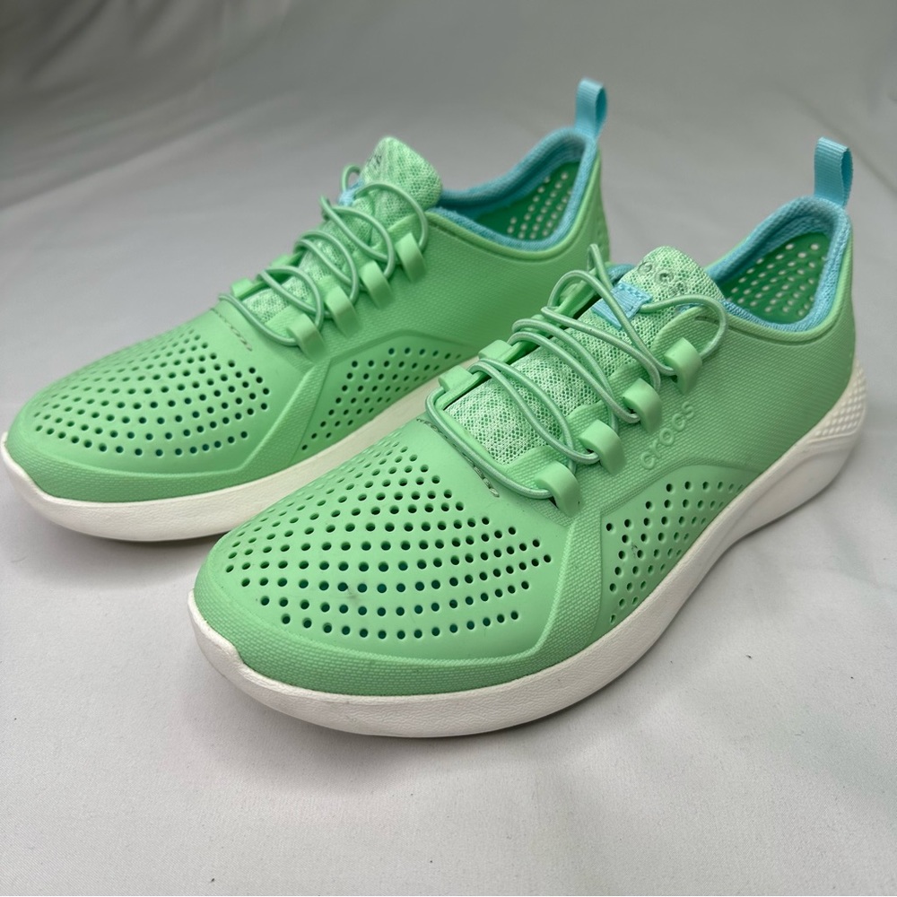 CROCS LiteRide Pacer Kids Mint Green Slip On Sneakers Shoes Youth j5 206011 EUC
